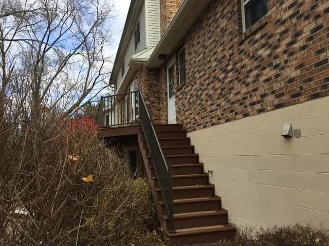 Appleton AZEK Deck 4