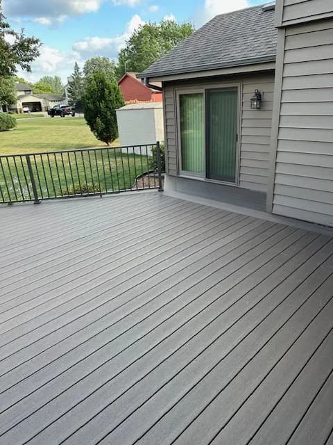 Fox Crossing AZEK Deck Multi-Level