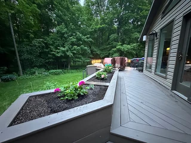 Dale AZEK Flower Boxes