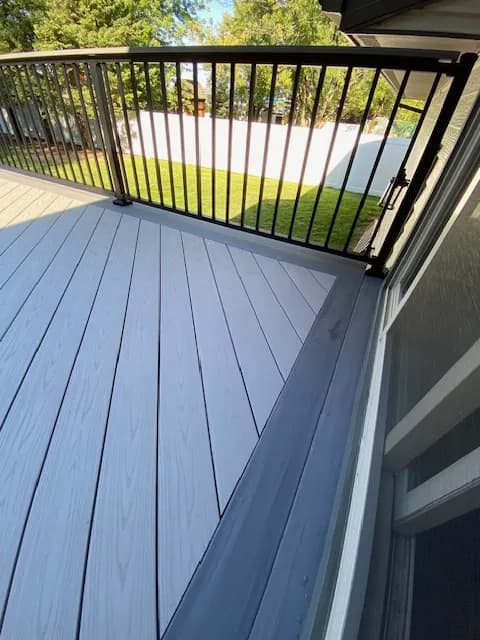 45-Degree Detail with Drink Rail